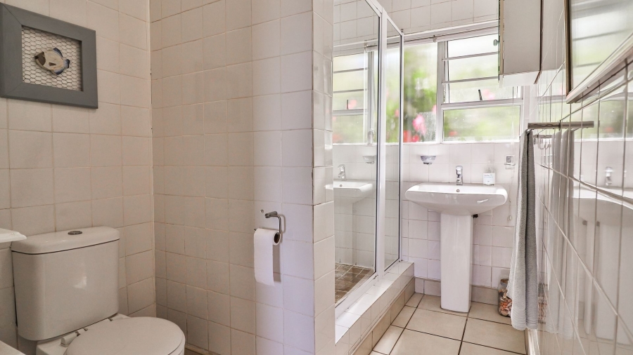 3 Bedroom Property for Sale in Sunrise On Sea Eastern Cape